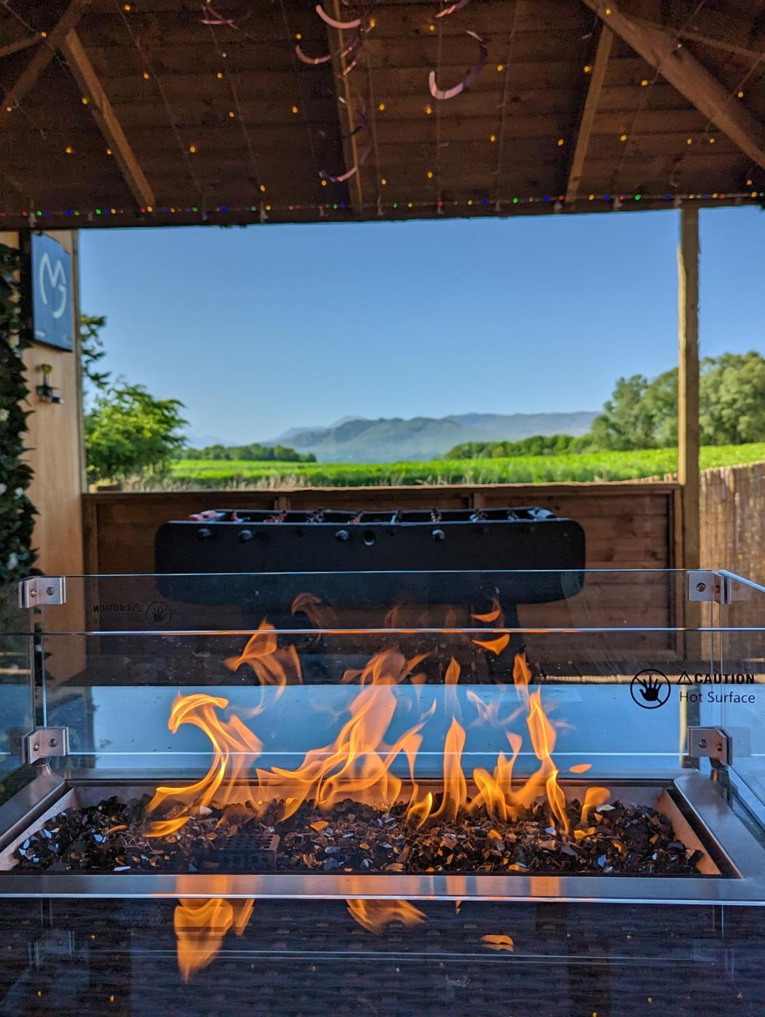 Finn Village "Mountain View Cottage" Private Garden, 9-Seater Hot Tub, Firepit & Pizza Stove Drymen Zewnętrze zdjęcie