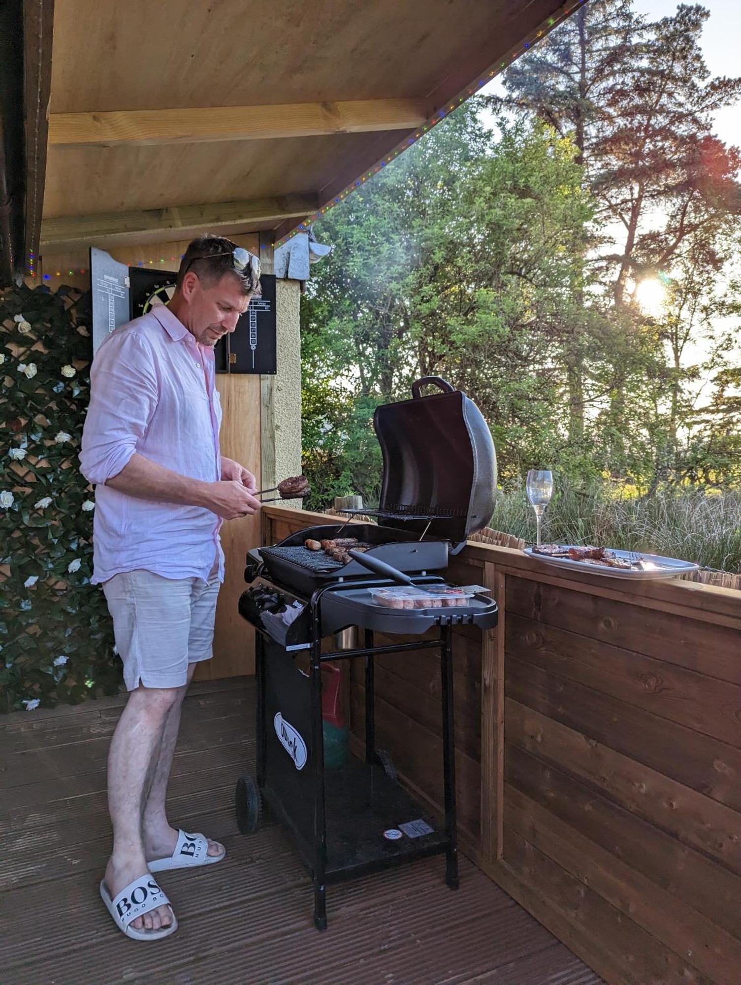 Finn Village "Mountain View Cottage" Private Garden, 9-Seater Hot Tub, Firepit & Pizza Stove Drymen Zewnętrze zdjęcie